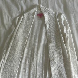 White long sleeve sweater